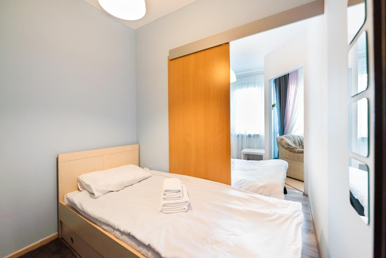 Wola Pleasure Place Apartment ワルシャワ エクステリア 写真